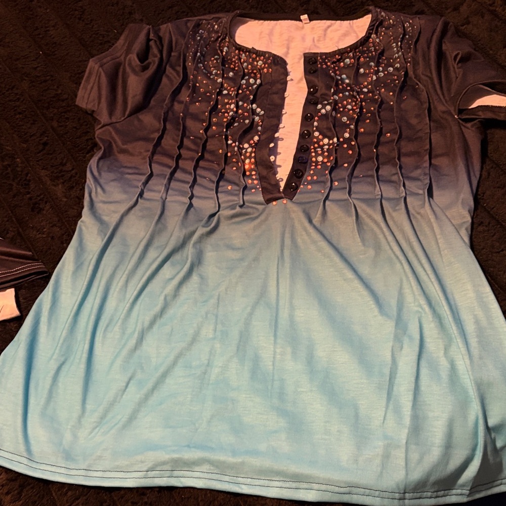 Elegant Blue Ombre Women's Blouse